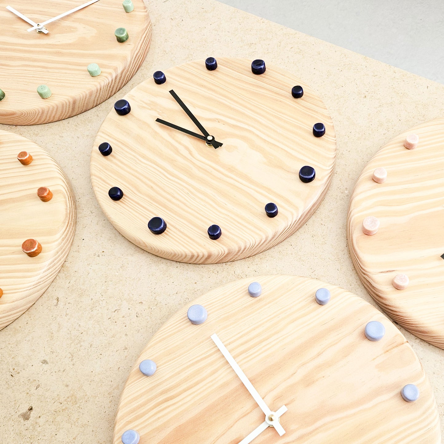 Minimalist Wooden Wall Clock with Handcrafted Ceramics | ⌀29cm - Blue
