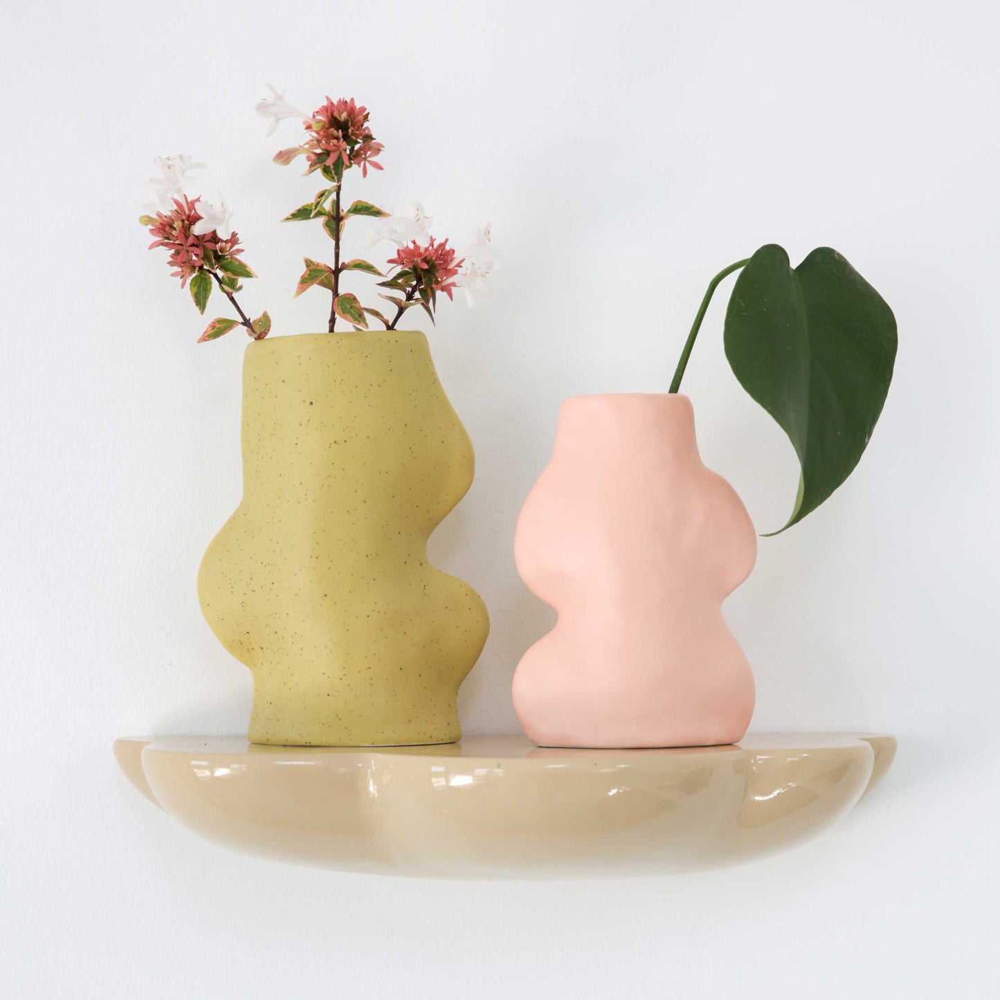 Fluxo Ceramic Vase -  Medium Pistachio Green