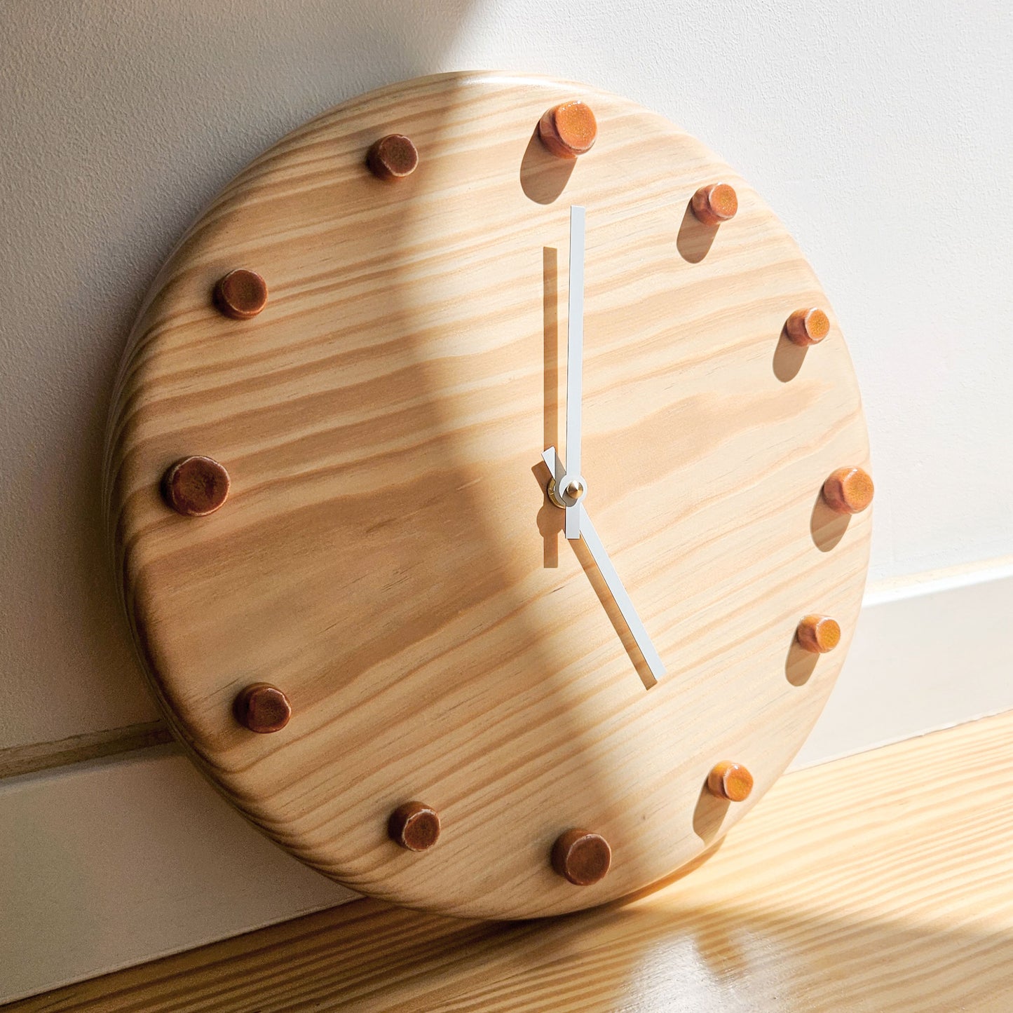 Minimalist Wooden Wall Clock with Handcrafted Ceramics | ⌀29cm - Orange