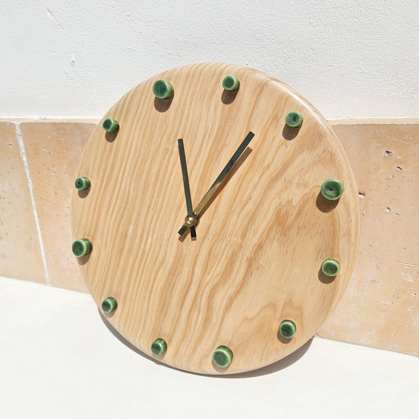 Minimalist Wooden Wall Clock with Handcrafted Ceramics | ⌀29cm - Green