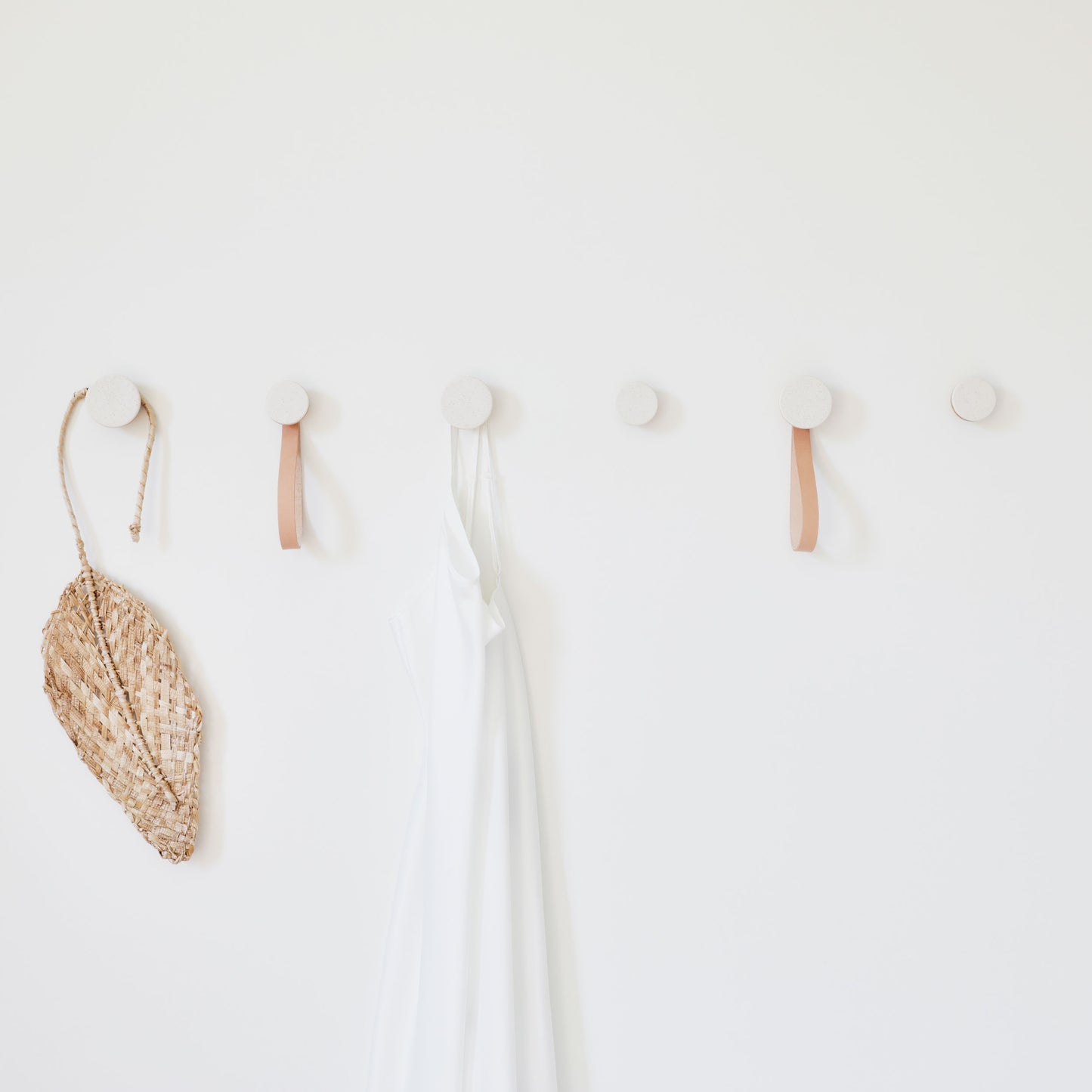 Round Beech Wood & Ceramic Wall Mounted Coat Hook / Hanger with Leather Strap - White Sand