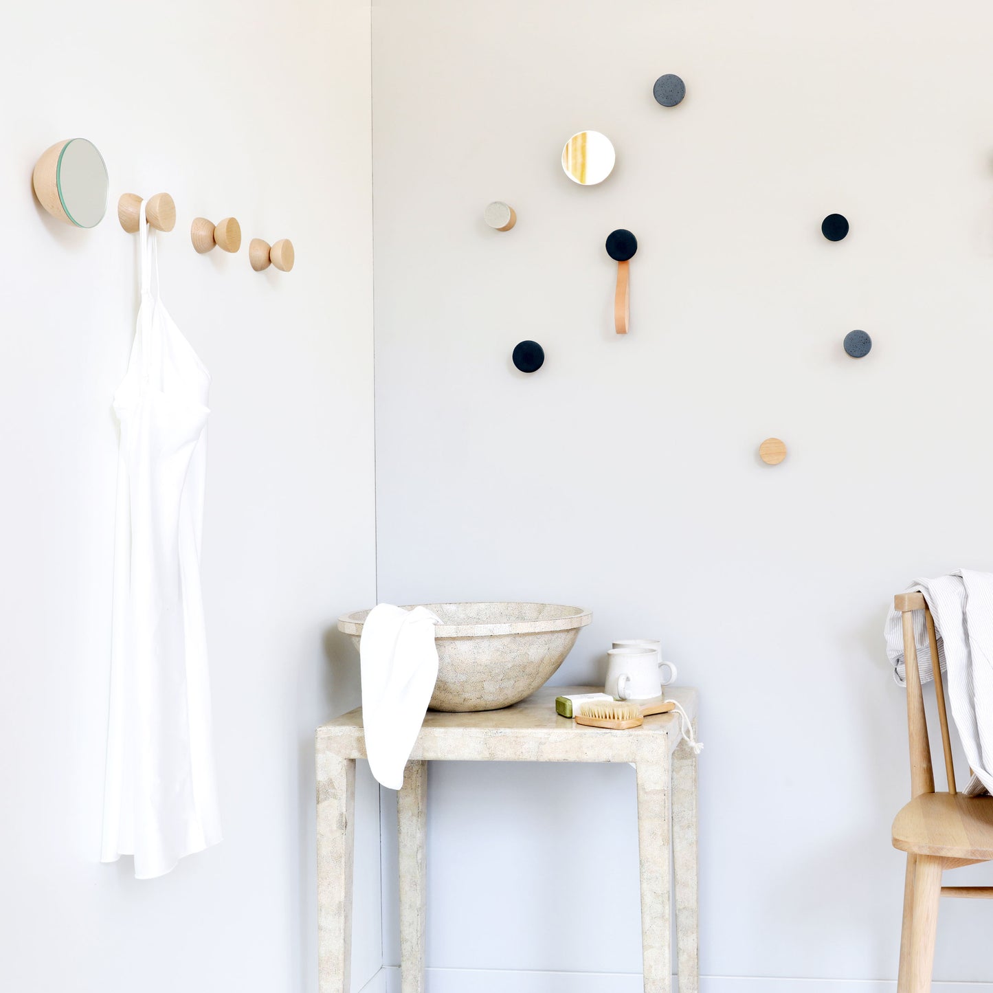 Round Beech Wood & Ceramic Wall Mounted Coat Hook / Hanger with Leather Strap - Dark Blue