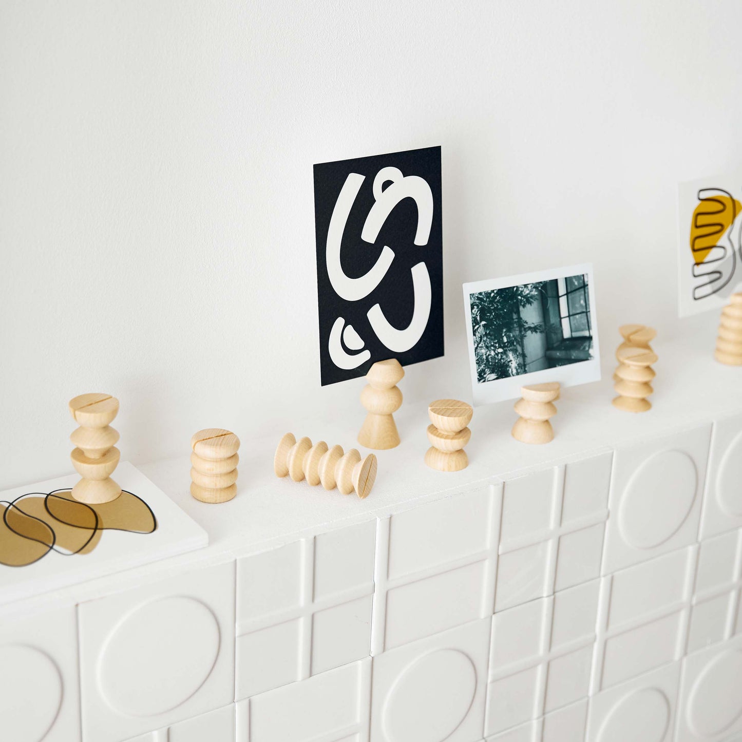 Totem Wooden Picture / Postcard Stand -  Set of 5 Short